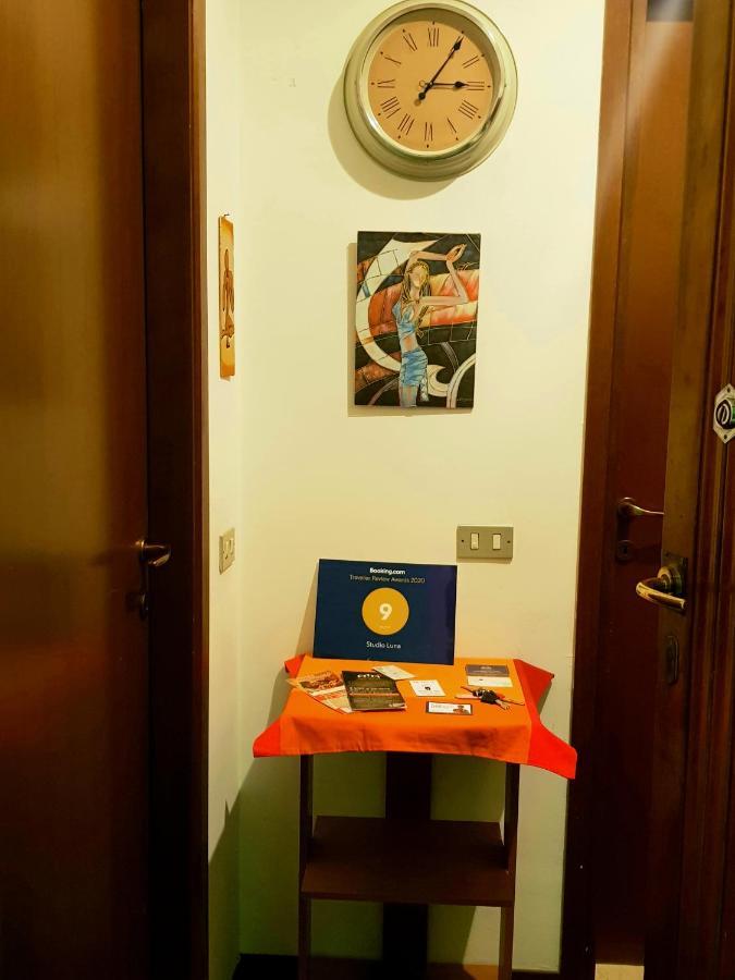 מילאנו Studio Luna Apartments מראה חיצוני תמונה